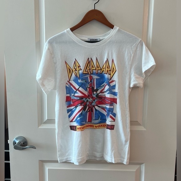 DAYDREAMER Def Leppard 1993 Tour Tee - Picture 2 of 16